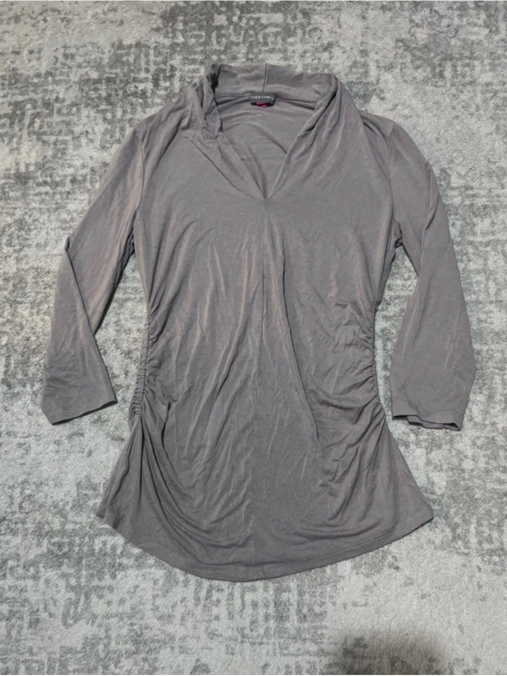 🔥4/20! Gray Vince Camuto 3/4 sleeve shirt. Size XS